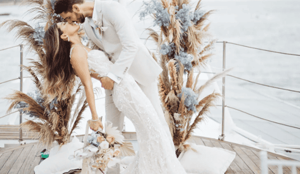 06-Yacht-Weddings-Boho-1-1