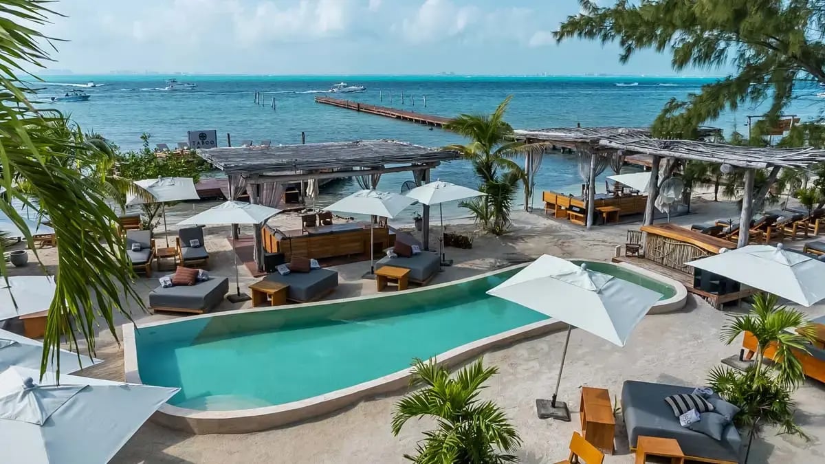 26-taboo-isla-mujeres-beach-club