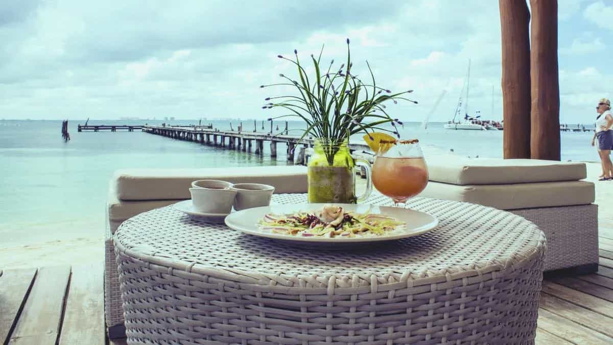 17-bar-bella-isla-mujeres-beach-clubs