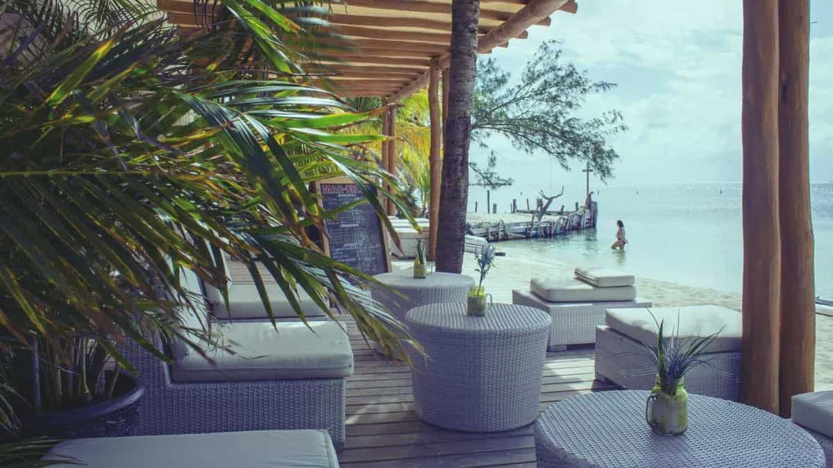 27-bar-bella-isla-mujeres-beach-clubs