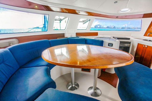 8 - HiRes - 4 Vents - Isla Mujeres Catamaran Tour - Cancun Sailing-1