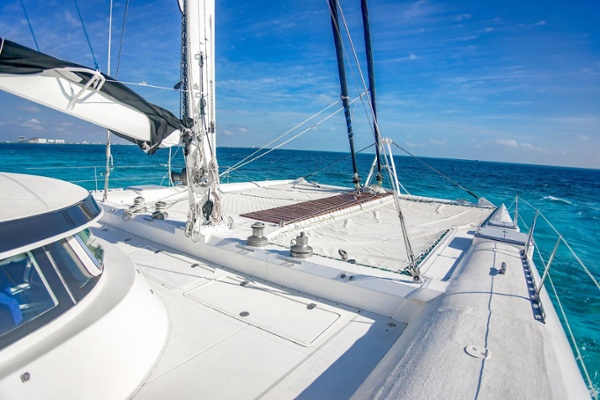 5 - HiRes - Amazing - Isla Mujeres Catamaran Tour - Cancun Sailing-1