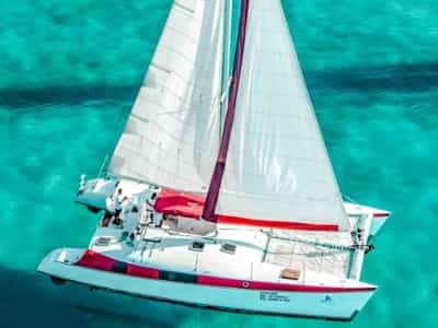 4 - Aventuras 400X300 - Isla Mujeres Catamaran Tour - Cancun Sailing