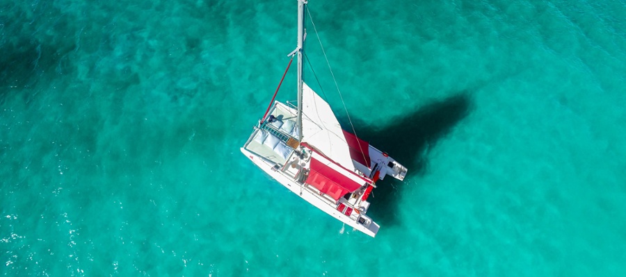 6 - HiRes - Caribbean Yachts Charter-1