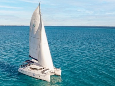 01-400x300-Cavok-Catamaran
