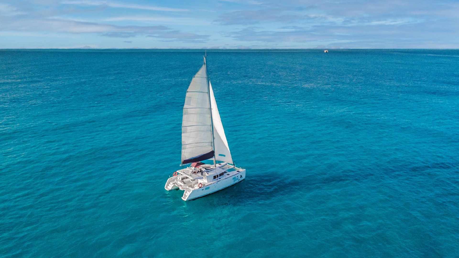 3 - LowRes - Lohengrin - Private tour to Isla Mujeres in catamaran - Cancun Sailing