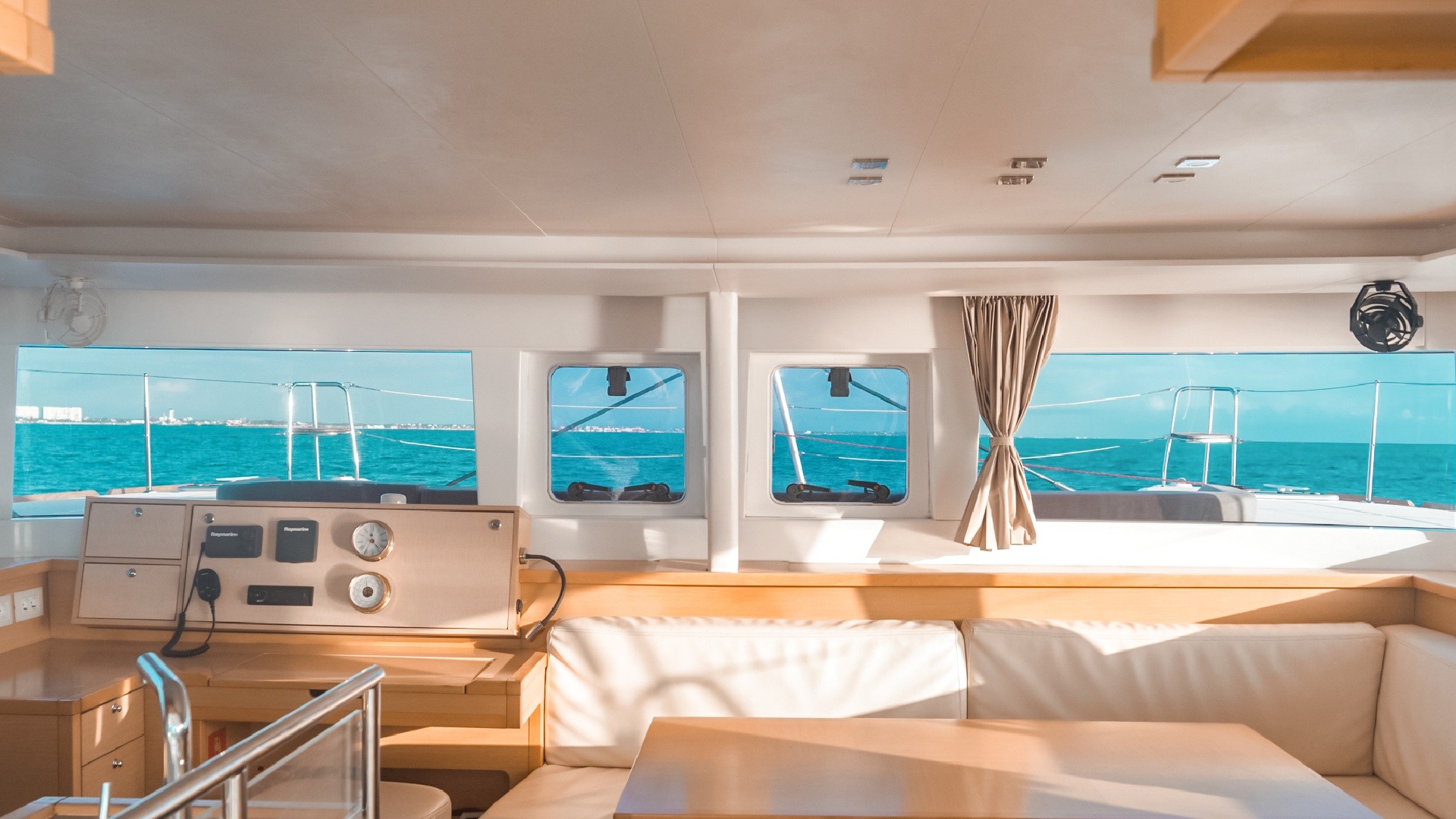 6 - LowRes - Lohengrin - Private tour to Isla Mujeres in catamaran - Cancun Sailing-1