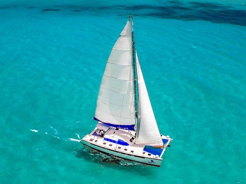 Luv Cats 800x600 - Isla Mujeres Catamaran Tour - Cancun Sailing