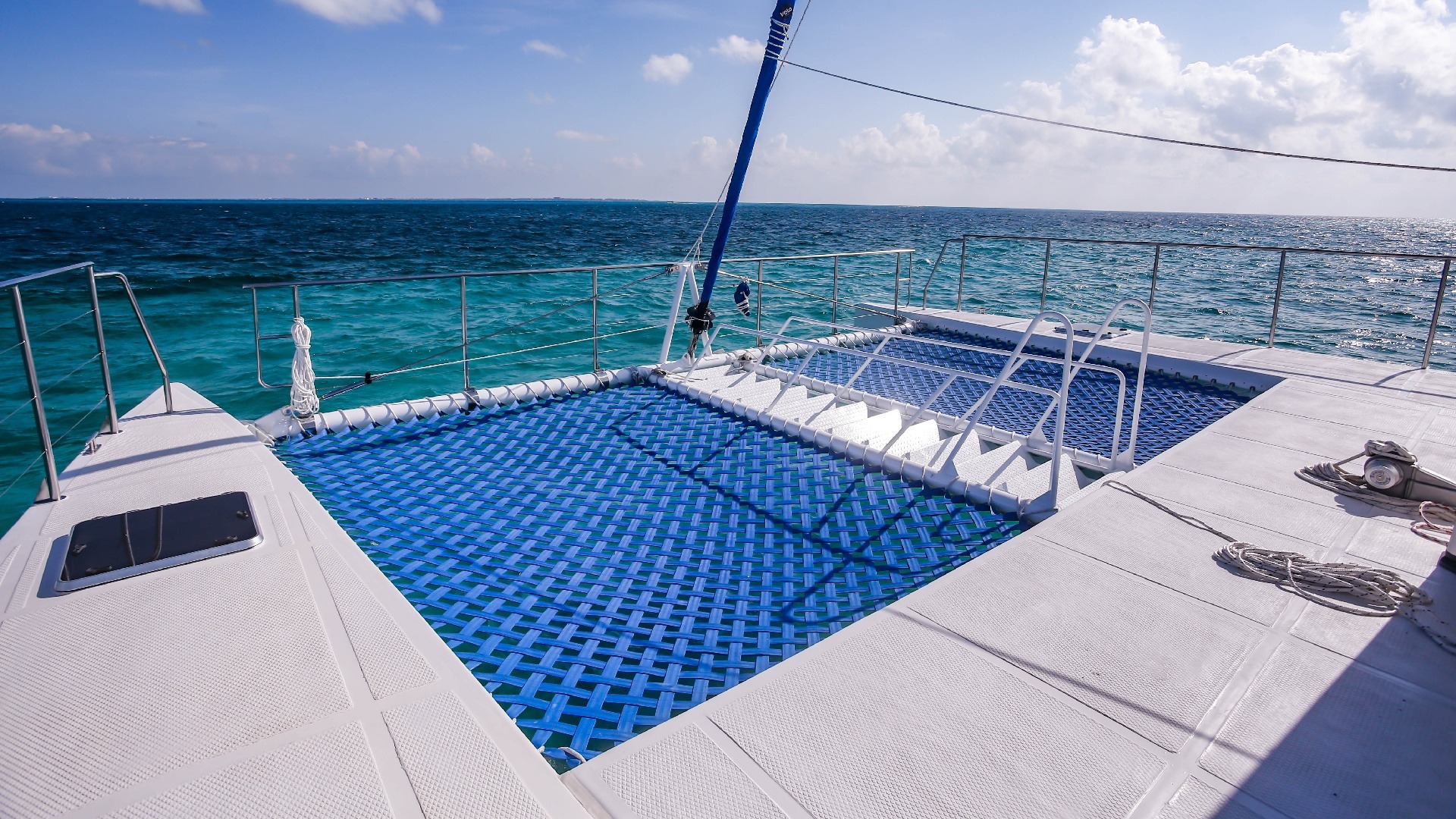 HiRes - Maines - Isla Mujeres Catamaran Tour - Cancun Sailing - 1-1