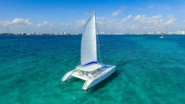 HiRes - Maines - Isla Mujeres Catamaran Tour - Cancun Sailing - 6-1-2