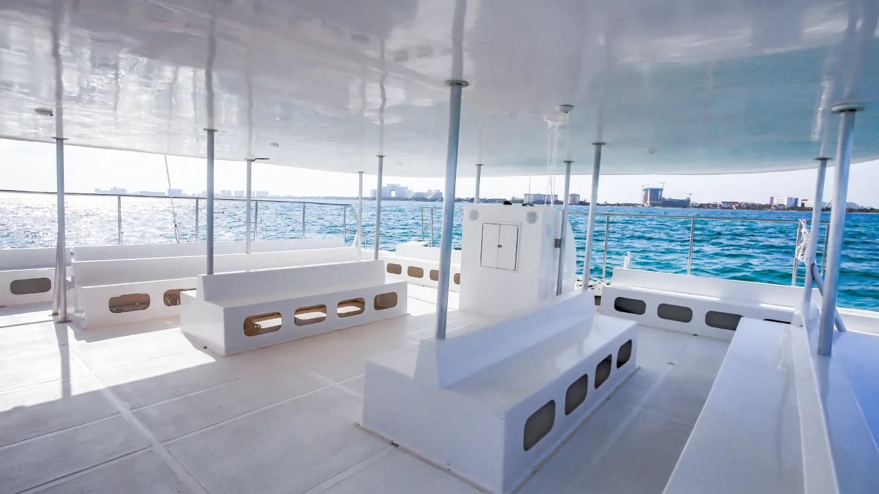Maines interior pasajeros