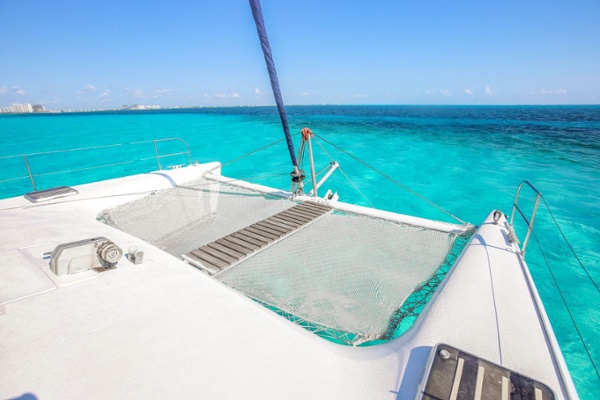 5 - HiRes - Manta - Isla Mujeres Catamaran Tour - Cancun Sailing-1