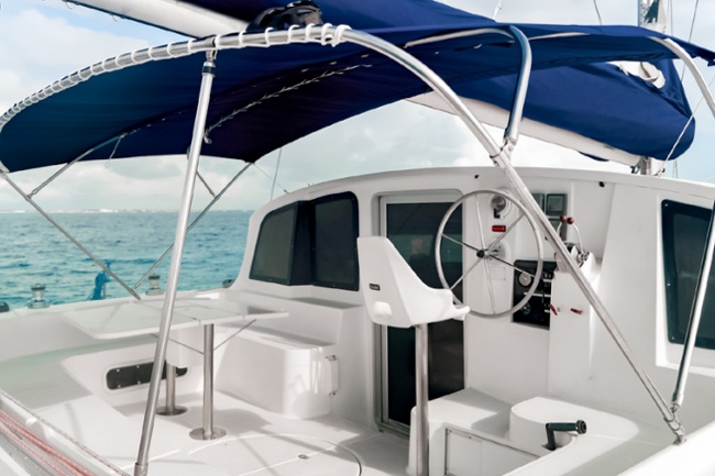 05 - HiRes - Catamaran Marmajua - Back - Cancun Sailing-1-1