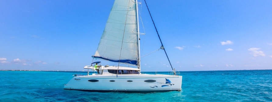 2 - LowRes Megaira- Private tour to Isla Mujeres in catamaran - Cancun Sailing-1-2