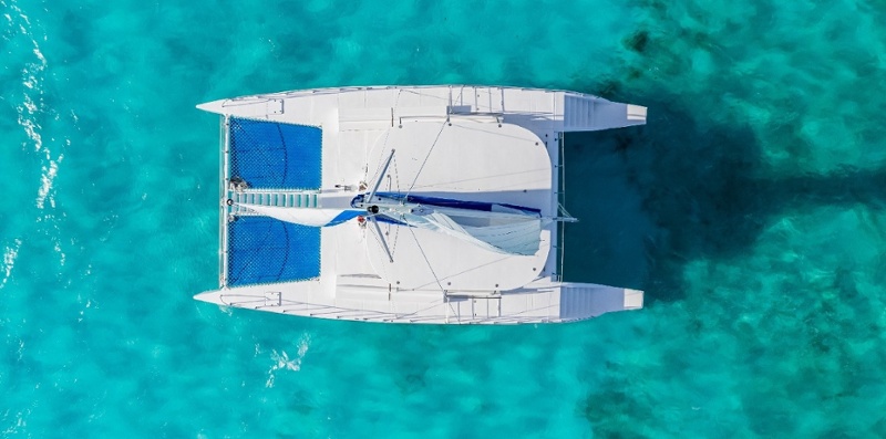 02-LoRES-Ventus catamaran-proa-isla mujeres-1-1