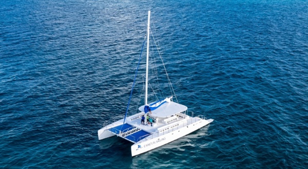 05-LoRES-Ventus catamaran-aerea-isla mujeres-2-1
