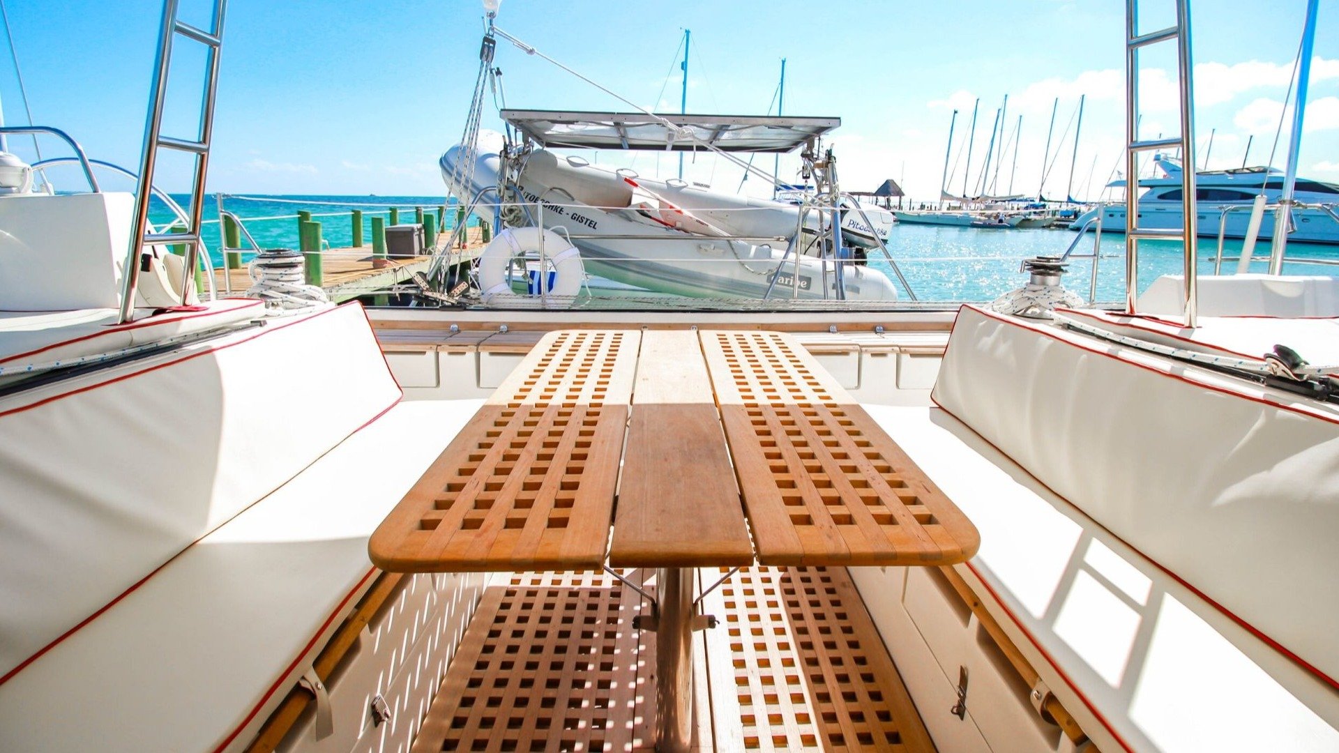 1 - LowRes - Max - Private tour to Isla Mujeres in catamaran - Cancun Sailing