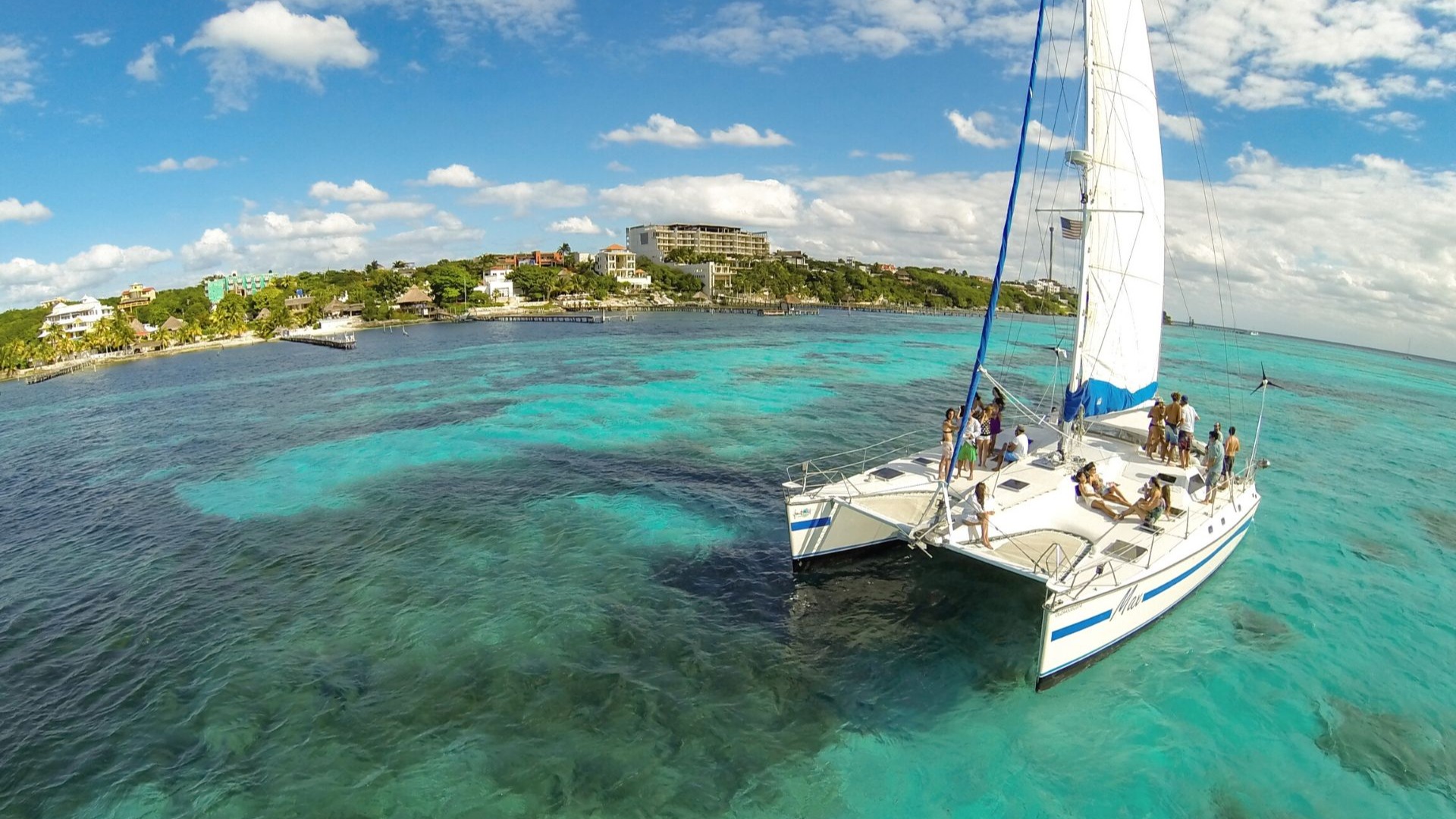 2 - LowRes - Max - Private tour to Isla Mujeres in catamaran - Cancun Sailing