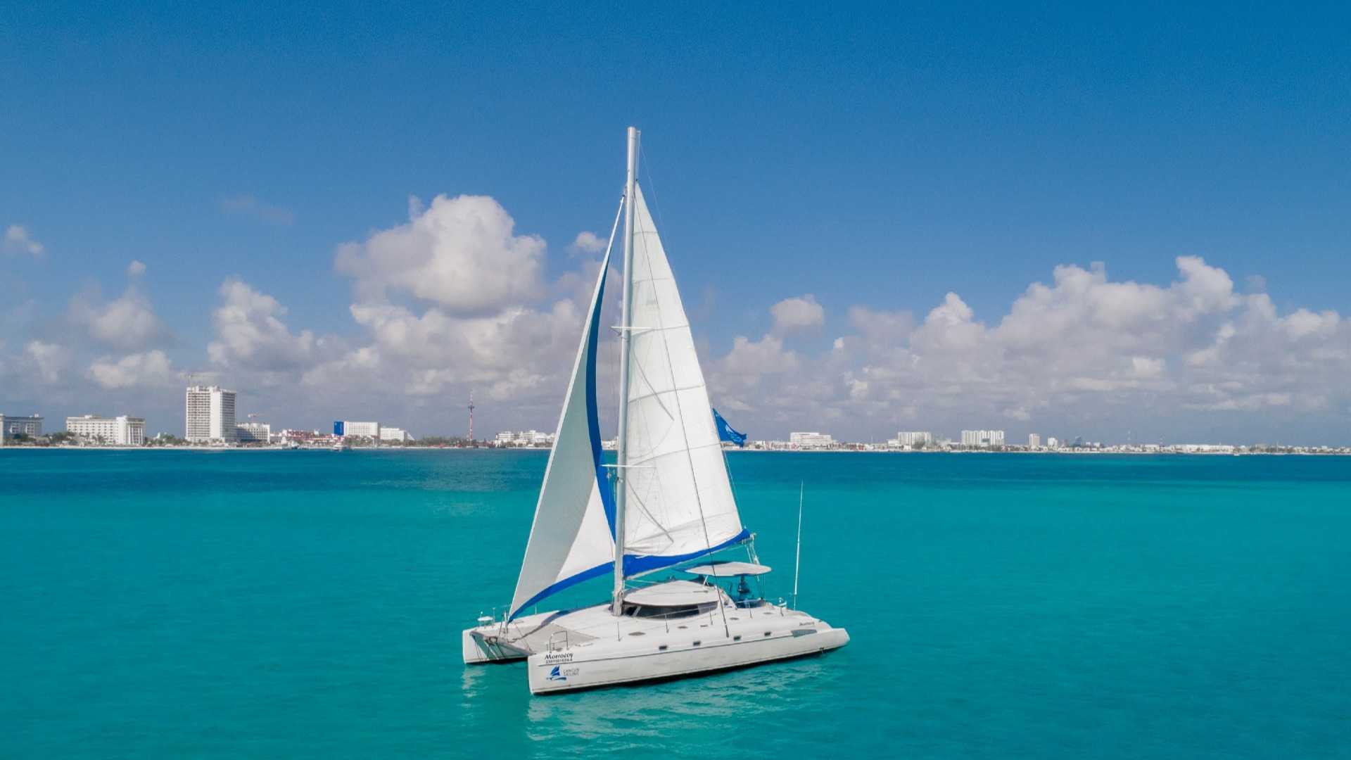 01 - HiRes - Morrocoy catamaran - Cancun Sailing-1