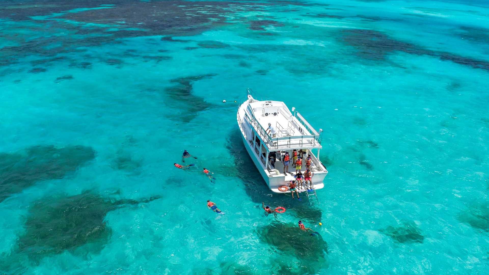 03 - LoRes - Isla Contoy Tour - Ixlaché Reef Snorkeling