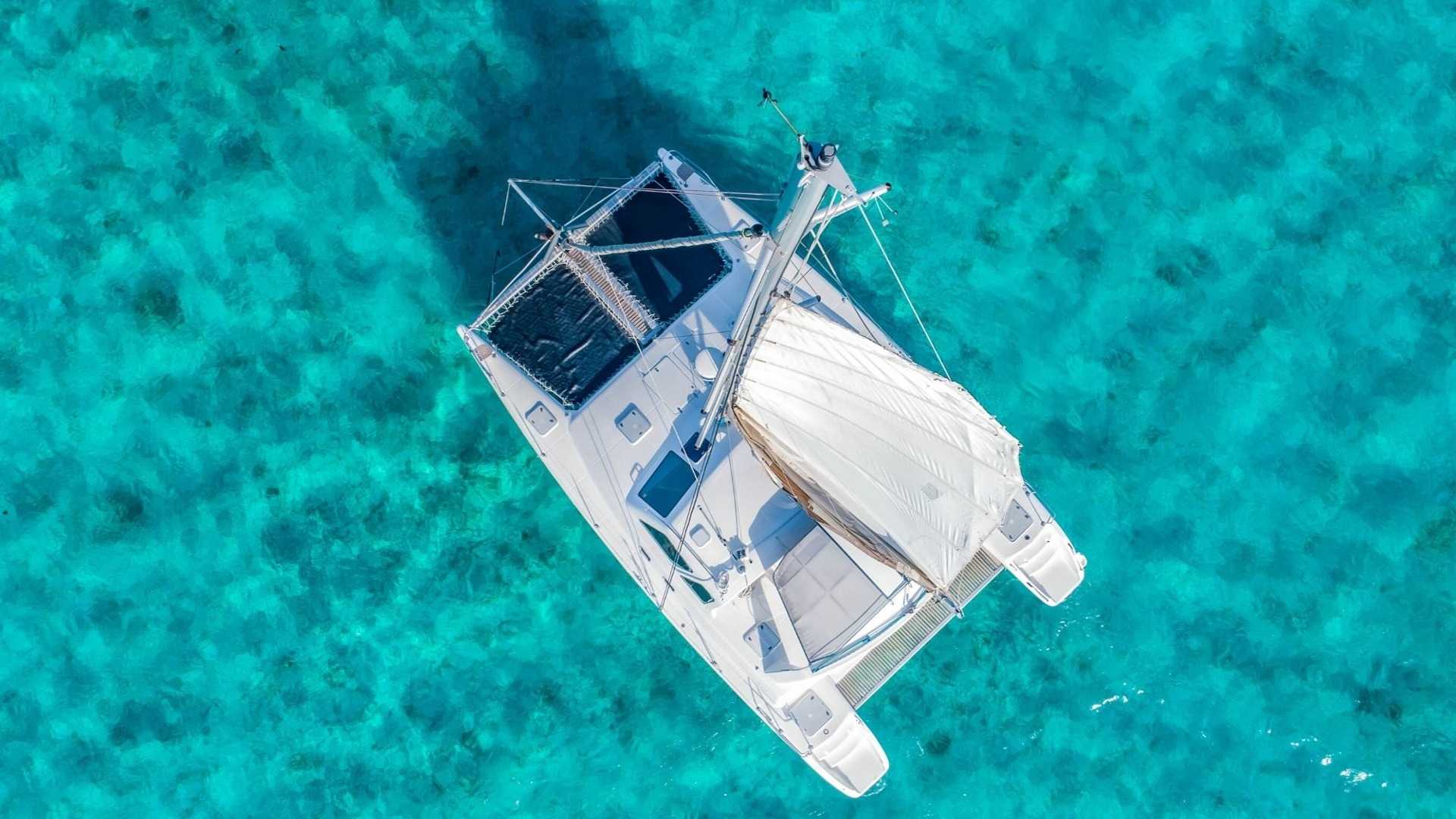 3 - LowRes - Paradise explorer - Private Isla Mujeres catamaran tour - Cancun Sailing