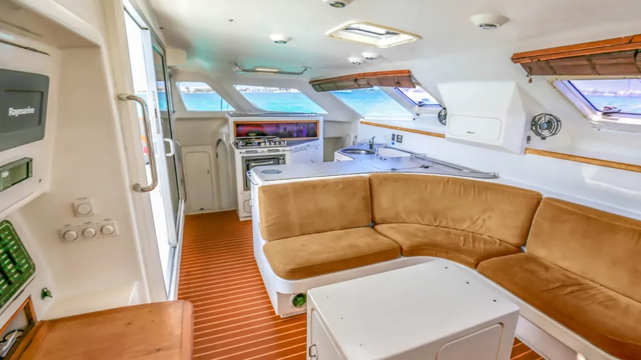 paradise explorer interior