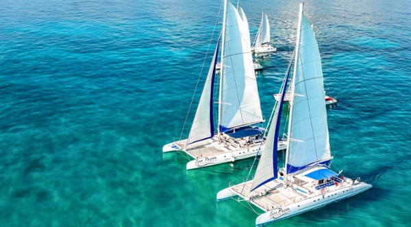 1 - HiRes - Private Isla Mujeres tour in catamaran - Sea Passion I II - Cancun Sailing-1