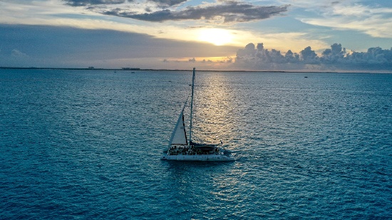12 - LoRes - Private Isla Mujeres tour in catamaran - Sea Passion I II - Cancun Sailing-1