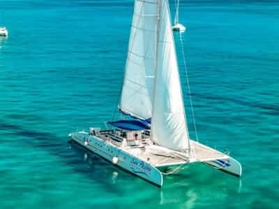 2 - 400x300 - Private Isla Mujeres tour in catamaran - Sea Passion I II - Cancun Sailing