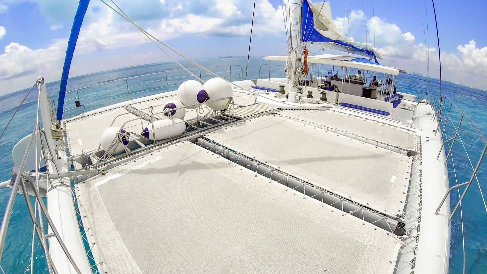 9 - LowRes - Private Isla Mujeres tour in catamaran - Sea Passion I II - Cancun Sailing