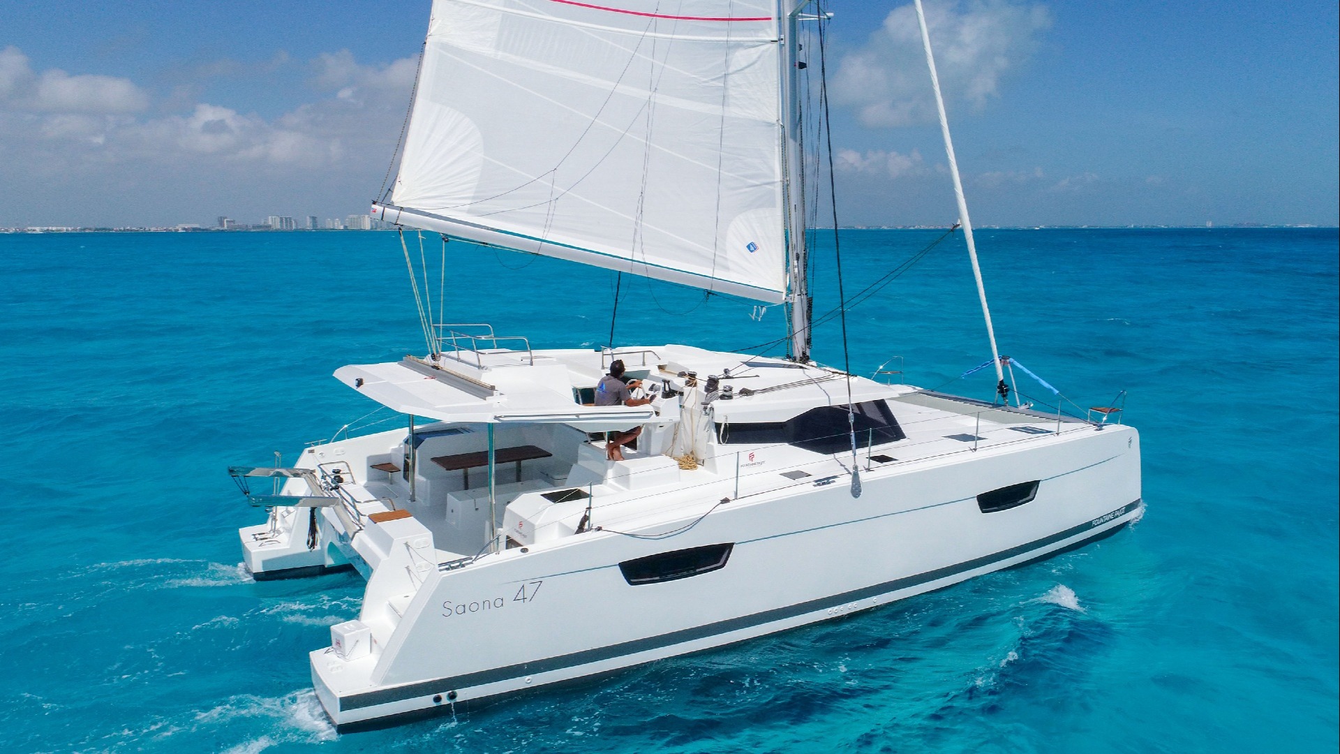 11 - LoRes - Private Isla Mujeres tour in catamaran - Victoria - Cancun Sailing