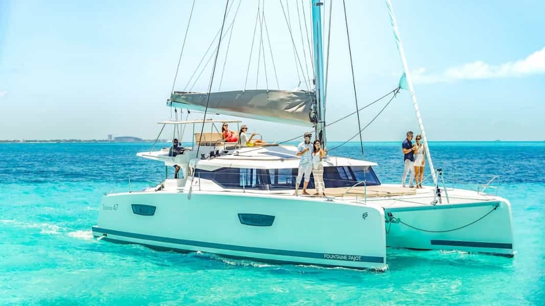 catamaran boat trips cancun Private charter to Isla Mujeres