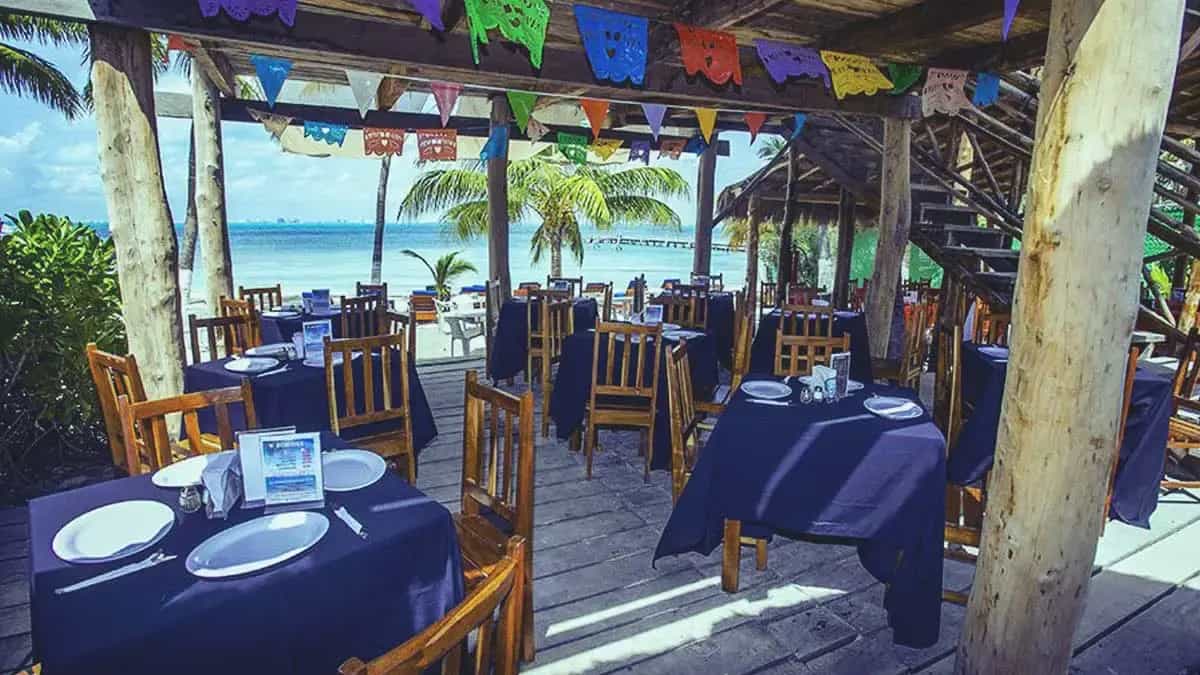 08-Restaurante-Playa-Mexico-cancun-sailing-ice-bar