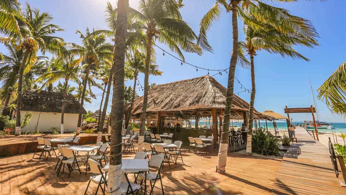 7-punta-blanca-beach-club-isla-mujeres