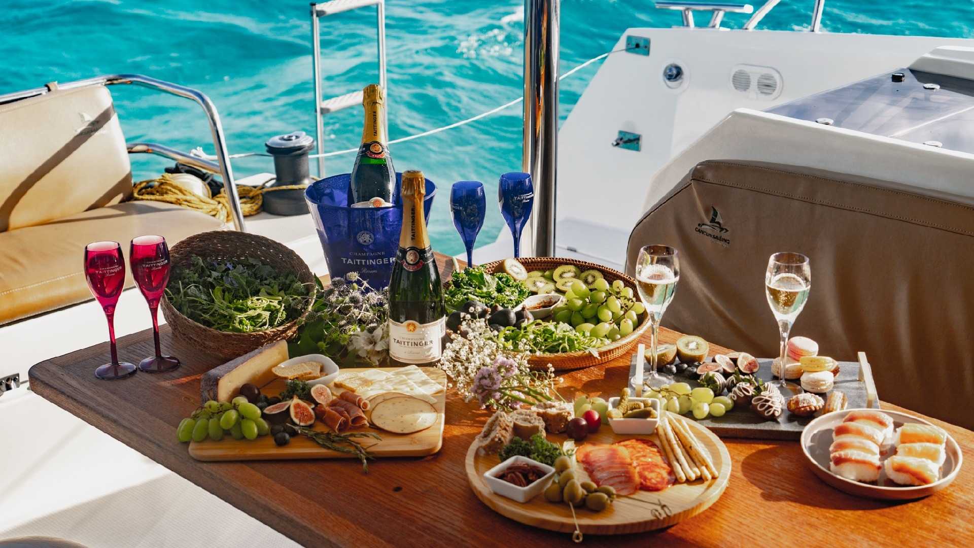 05 - LoRes - Menu for yacht or catamaran Champagne Taittinger - Cancun Sailing