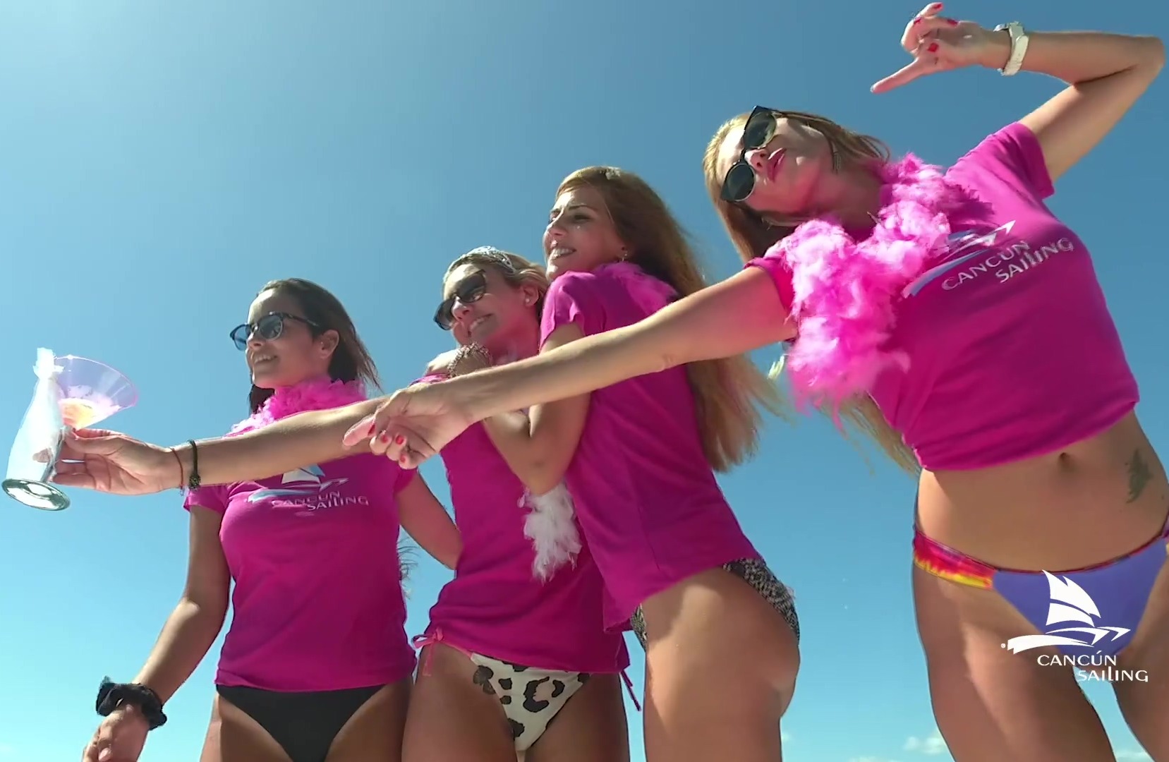 cancun bachelorette party in catamaran - isla mujeres - 15 seg-thumb-3