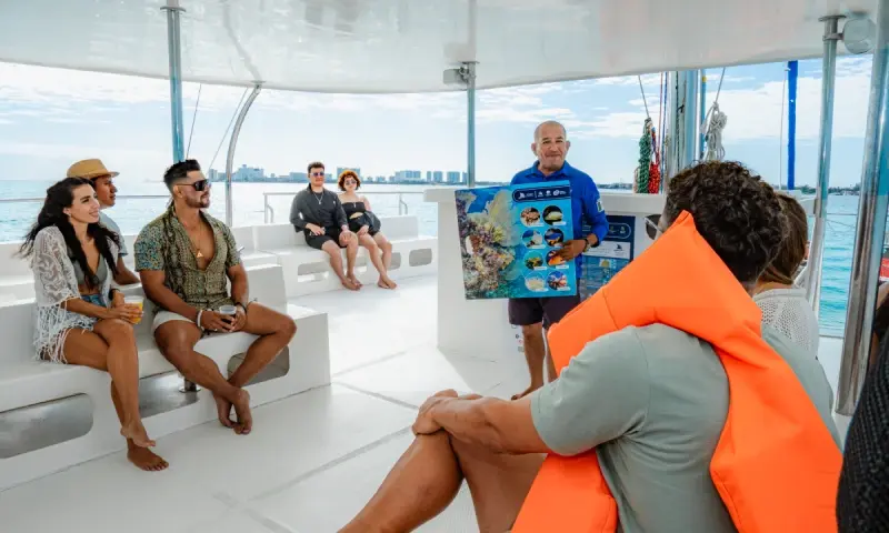 Vela em Cancún: explicação sobre o mar de Cancún